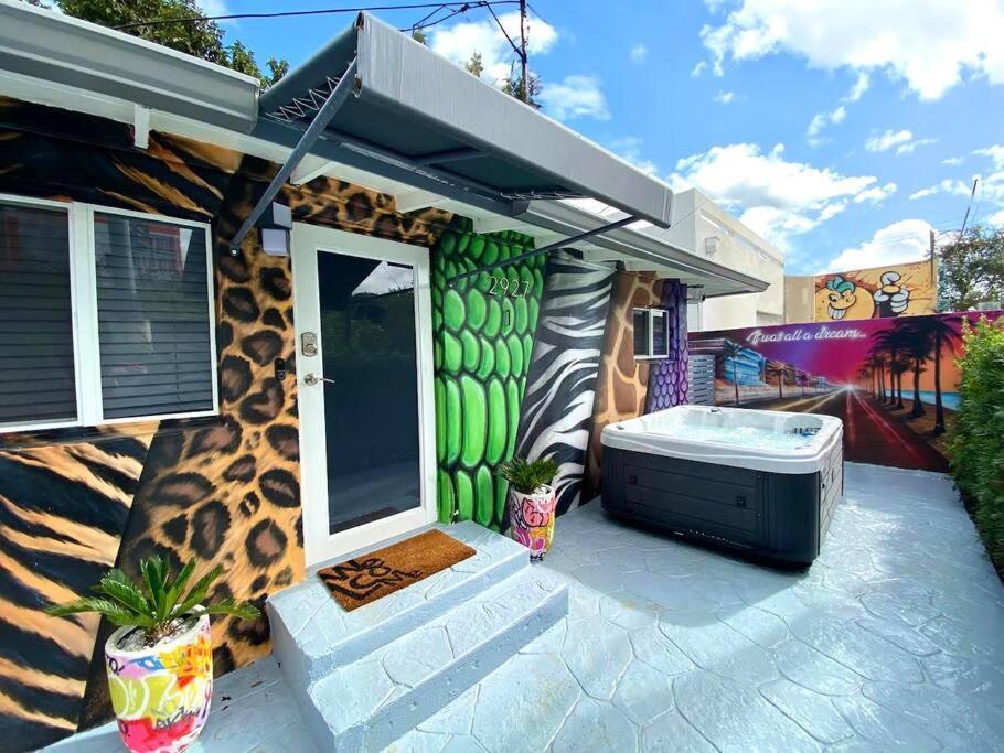 Unique Miami Art Escape W/ Hottub, Arcade & Murals Екстер'єр фото